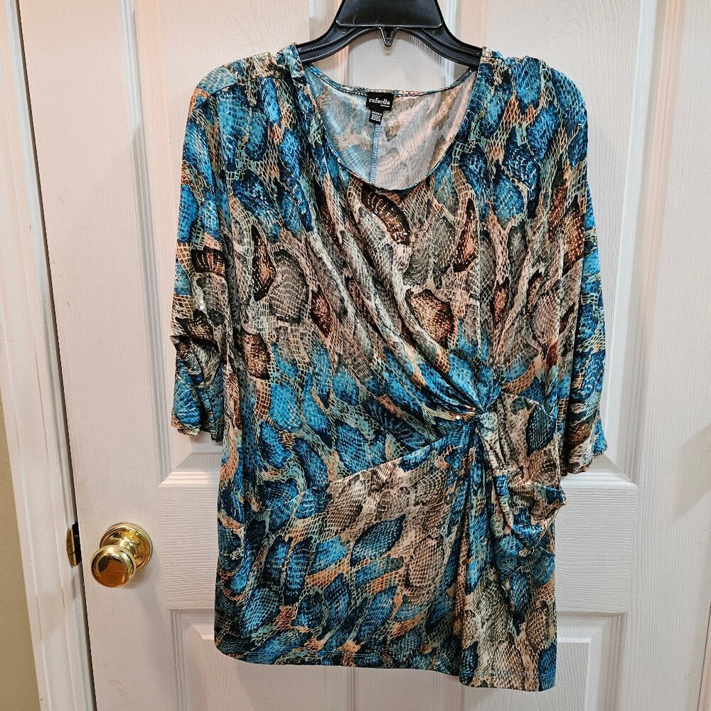 ** HOST PICK ** NWOT - Women's Plus Size 2X Turquoise/Brown Snakeskin Design Top